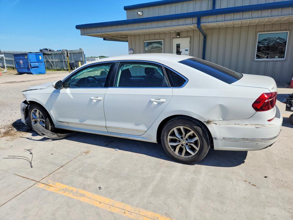 2017 Volkswagen Passat მანქანა იყიდება აუქციონზე, vin: 1VWAT7A36HC048977, აუქციონის ნომერი: 55475376