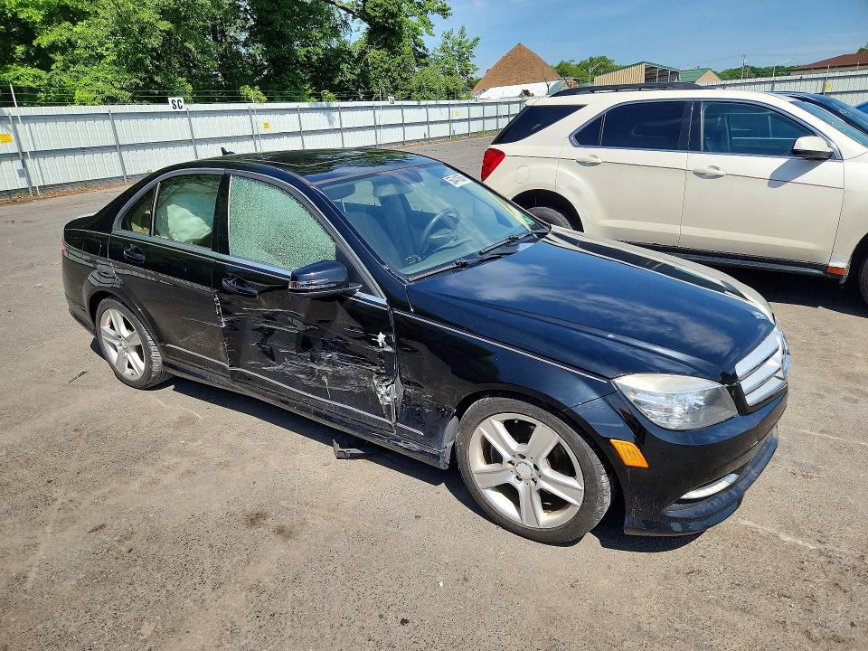 56441636 :رقم المزاد ، WDDGF8BB4BR150370 vin ، 2011 Mercedes-benz C مزاد بيع