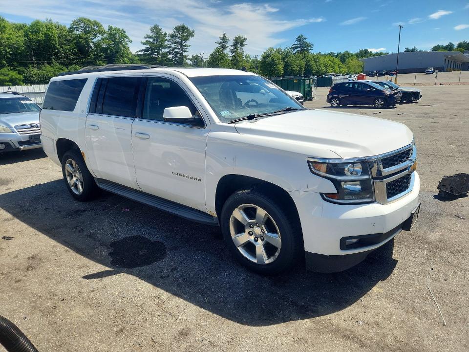 58832196 :رقم المزاد ، 1GNSKJKC1FR300402 vin ، 2015 Chevrolet Suburban مزاد بيع