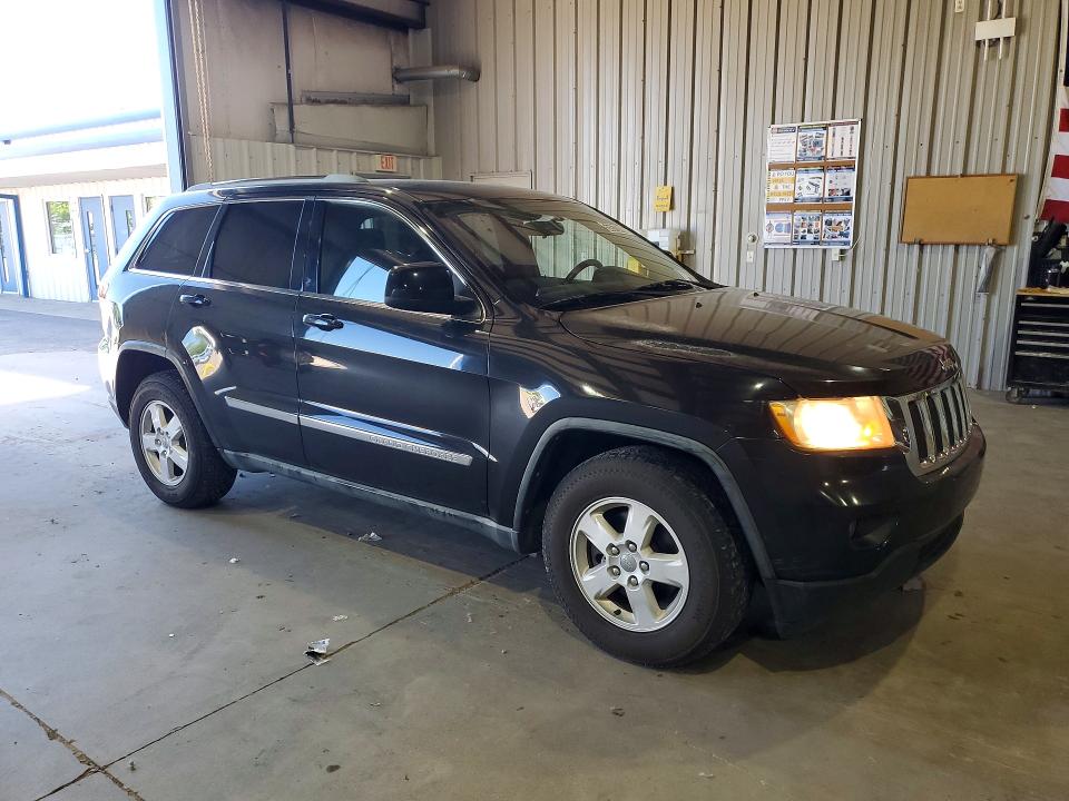 55970786 :رقم المزاد ، 1J4RS4GGXBC577867 vin ، 2011 Jeep Grand Cherokee مزاد بيع