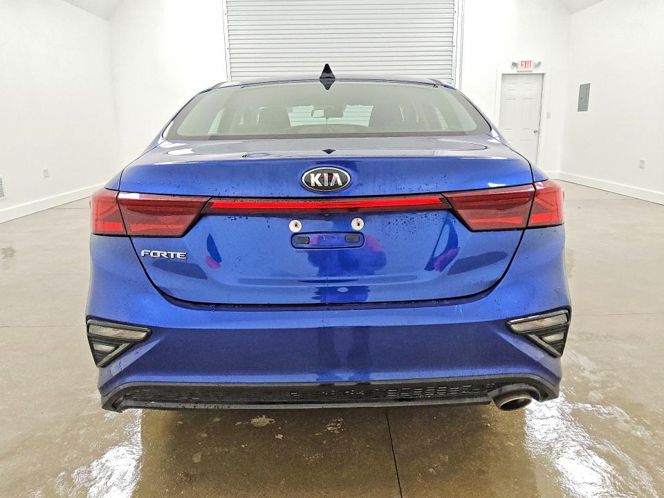 2019 Kia Forte მანქანა იყიდება აუქციონზე, vin: 3KPF24AD4KE083777, აუქციონის ნომერი: 56618906