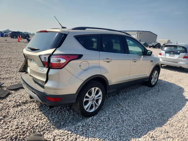 56501916 :رقم المزاد ، 1FMCU0GD5JUA42888 vin ، 2018 Ford Escape مزاد بيع