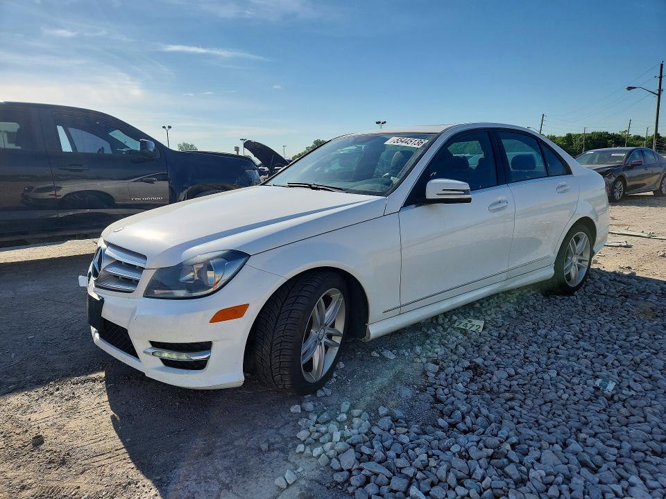 55445136 :رقم المزاد ، WDDGF8AB6DG118858 vin ، 2013 Mercedes-benz C مزاد بيع