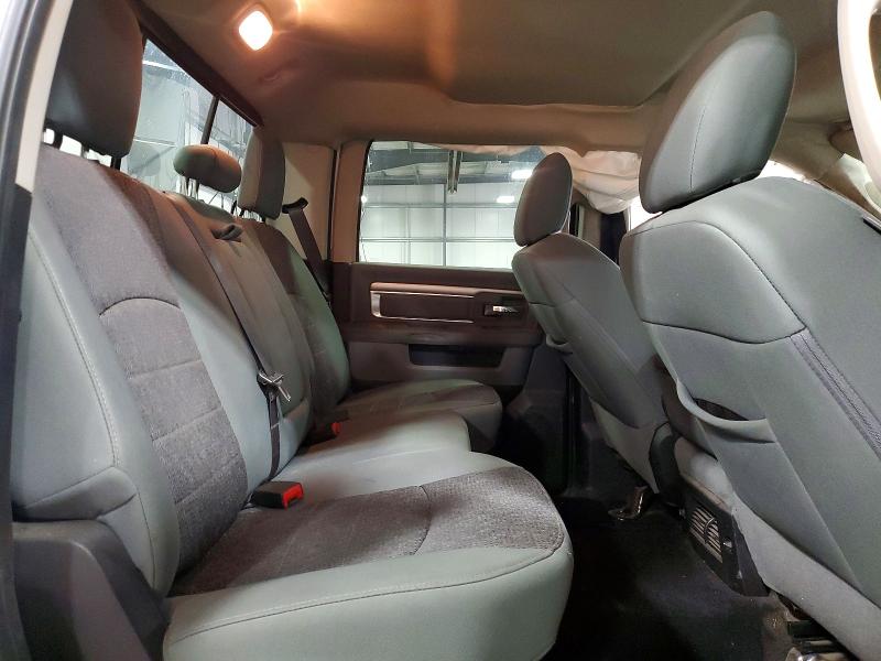 55725786 :رقم المزاد ، 3C6UR5DL0JG128011 vin ، 2018 Ram 2500 مزاد بيع