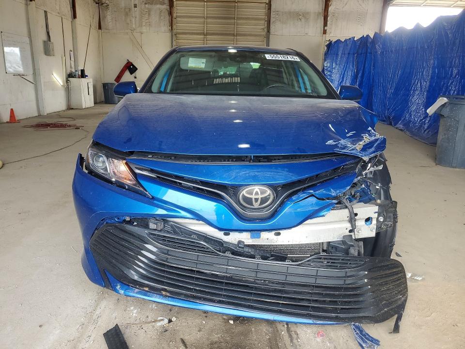 55518216 :رقم المزاد ، 4T1L11AK8LU300829 vin ، 2020 Toyota Camry مزاد بيع
