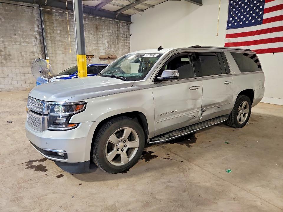 2015 Chevrolet Suburban მანქანა იყიდება აუქციონზე, vin: 1GNSKKKC9FR206175, აუქციონის ნომერი: 57171086