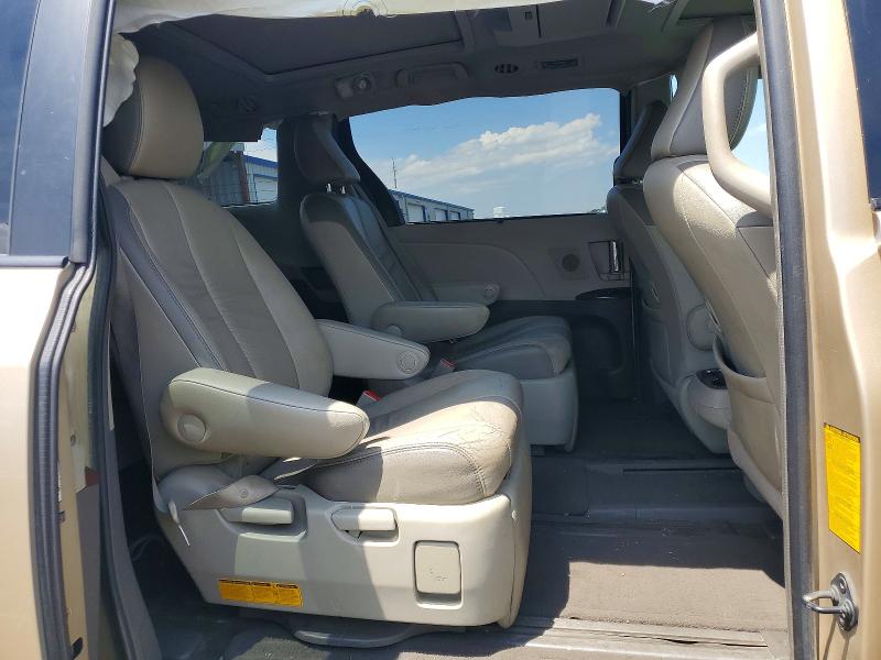 59311816 :رقم المزاد ، 5TDDK3DC9BS014965 vin ، 2011 Toyota Sienna مزاد بيع