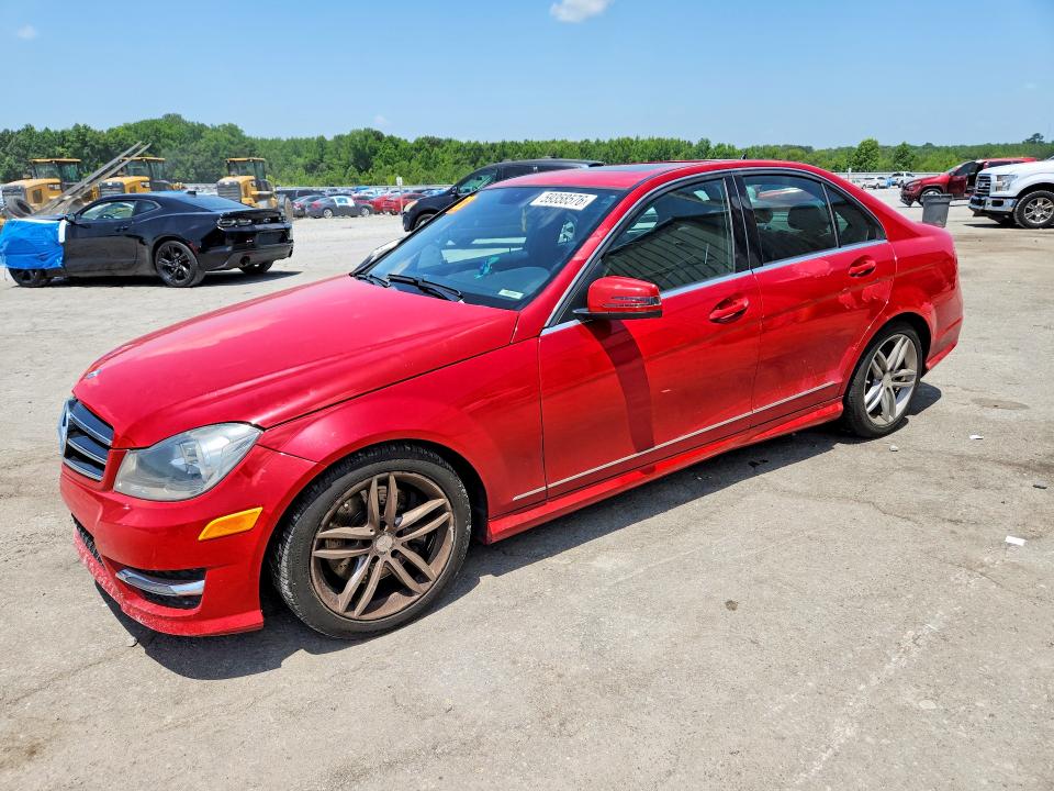 2014 Mercedes-benz C მანქანა იყიდება აუქციონზე, vin: WDDGF8AB8EA928562, აუქციონის ნომერი: 59358576
