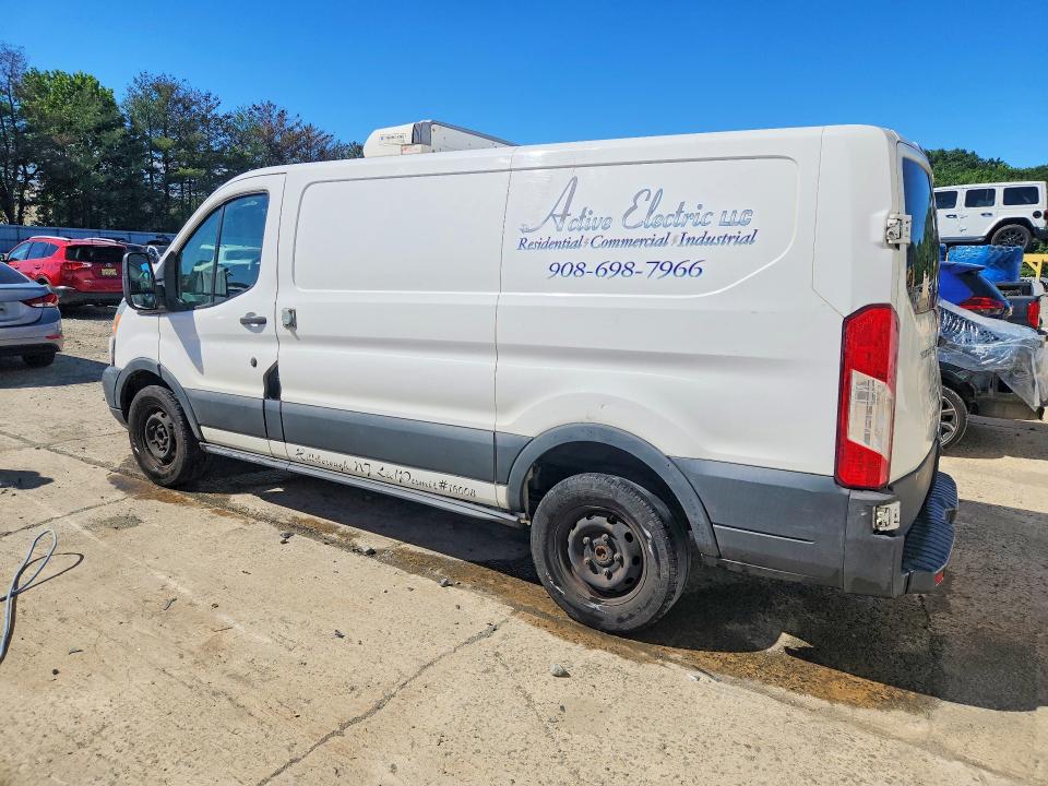63930106 :رقم المزاد ، 1FTYR1ZM1HKA64083 vin ، 2017 Ford Transit مزاد بيع