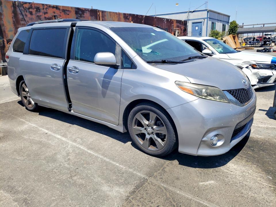 Aukcja sprzedaży 2017 Toyota Sienna, vin: 5TDXZ3DC5HS840598, numer aukcji: 58560086