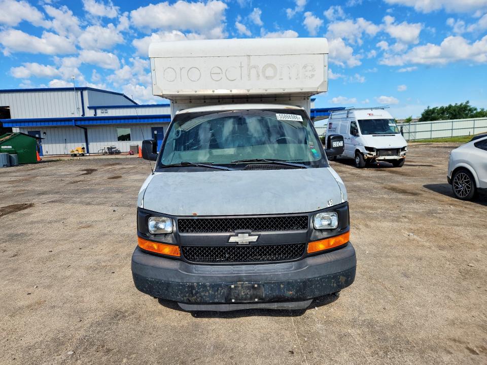 55866986 :رقم المزاد ، 1GBHG31K091180205 vin ، 2009 Chevrolet Express G3500 مزاد بيع