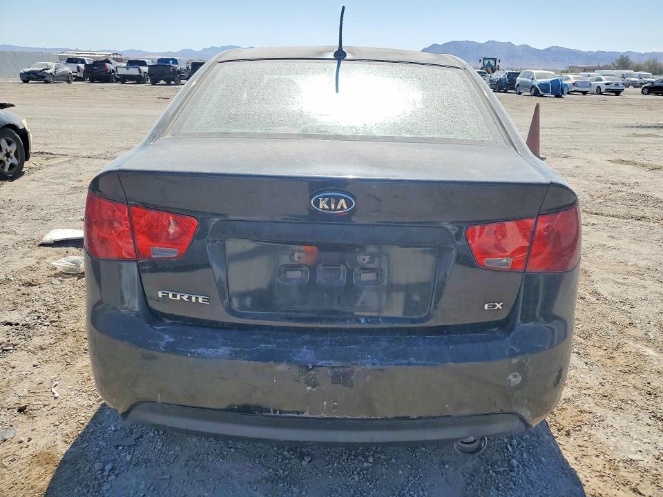 50324546 :رقم المزاد ، KNAFU4A23C5602160 vin ، 2012 Kia Forte مزاد بيع