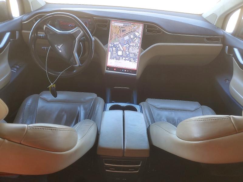 57872186 :رقم المزاد ، 5YJXCAE26HF044314 vin ، 2017 Tesla Model X مزاد بيع