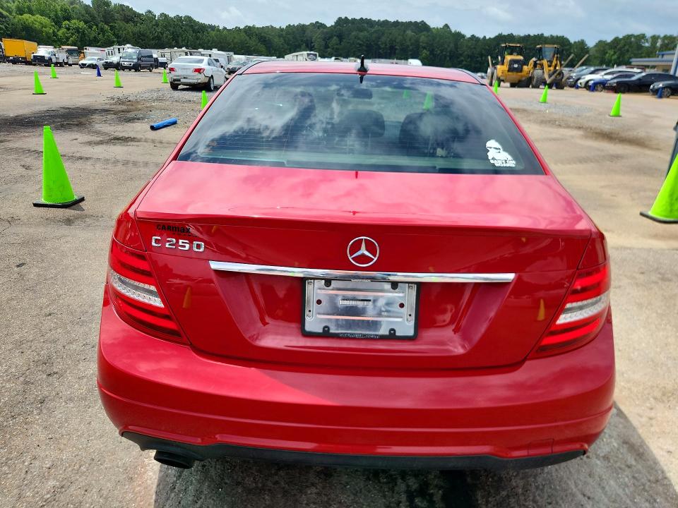 Продажа на аукционе авто 2014 Mercedes-benz C, vin: WDDGF4HB5EA959377, номер лота: 58302926