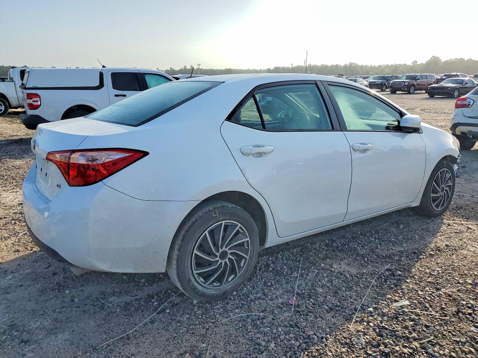 Aukcja sprzedaży 2017 Toyota Corolla, vin: 5YFBURHE1HP664603, numer aukcji: 58557036