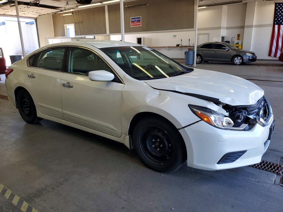 Продаж на аукціоні авто 2016 Nissan Altima, vin: 1N4AL3AP9GC136764, номер лоту: 57438316