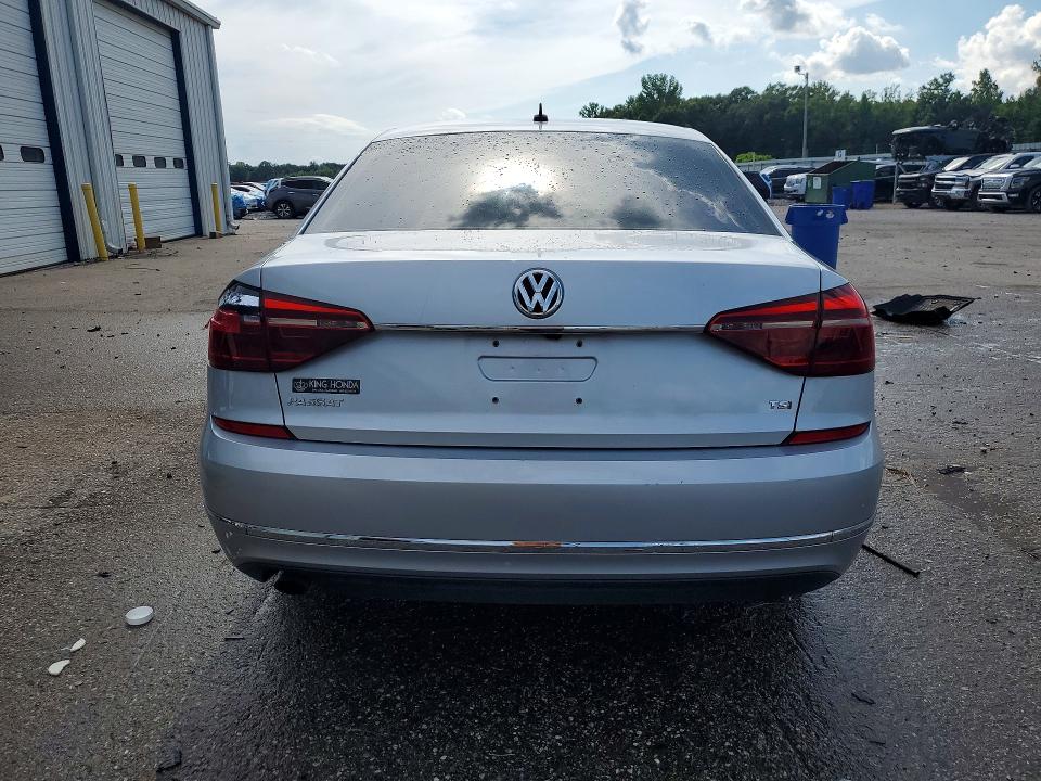 2017 Volkswagen Passat მანქანა იყიდება აუქციონზე, vin: 1VWAT7A38HC058765, აუქციონის ნომერი: 57919346