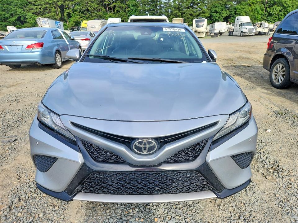 Aukcja sprzedaży 2018 Toyota Camry, vin: 4T1B61HK2JU106863, numer aukcji: 57926476
