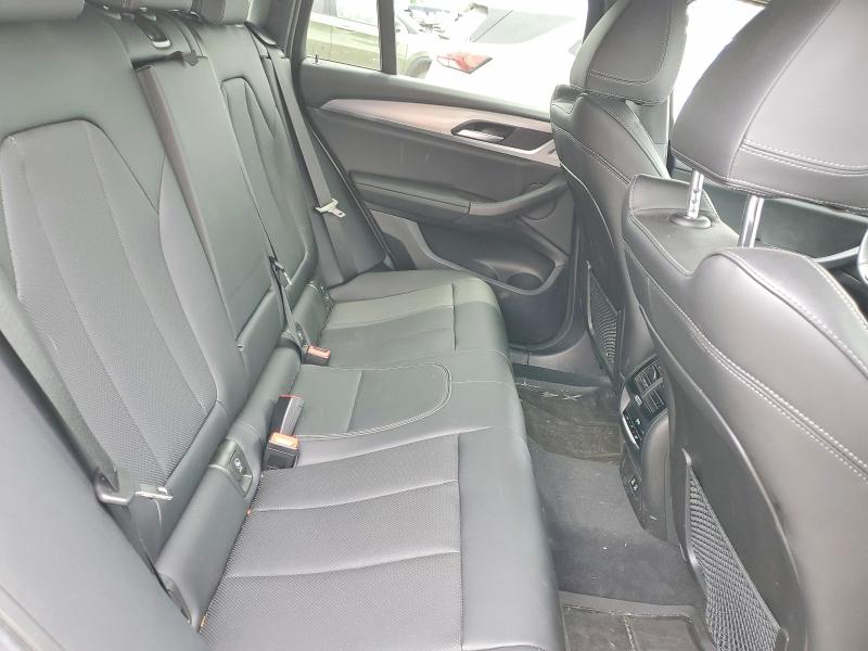 56122116 :رقم المزاد ، 5UX33DT03R9V02239 vin ، 2024 Bmw X4 مزاد بيع