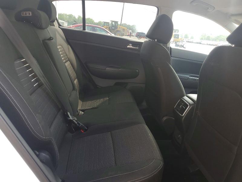 56817276 :رقم المزاد ، KNDPMCAC4J7437957 vin ، 2018 Kia Sportage مزاد بيع