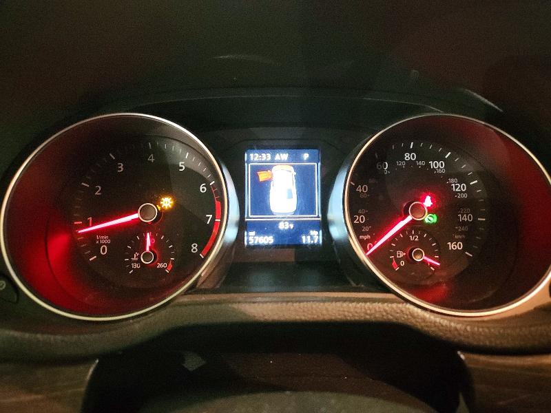 58406176 :رقم المزاد ، 1VWBA7A34JC047231 vin ، 2018 Volkswagen Passat مزاد بيع