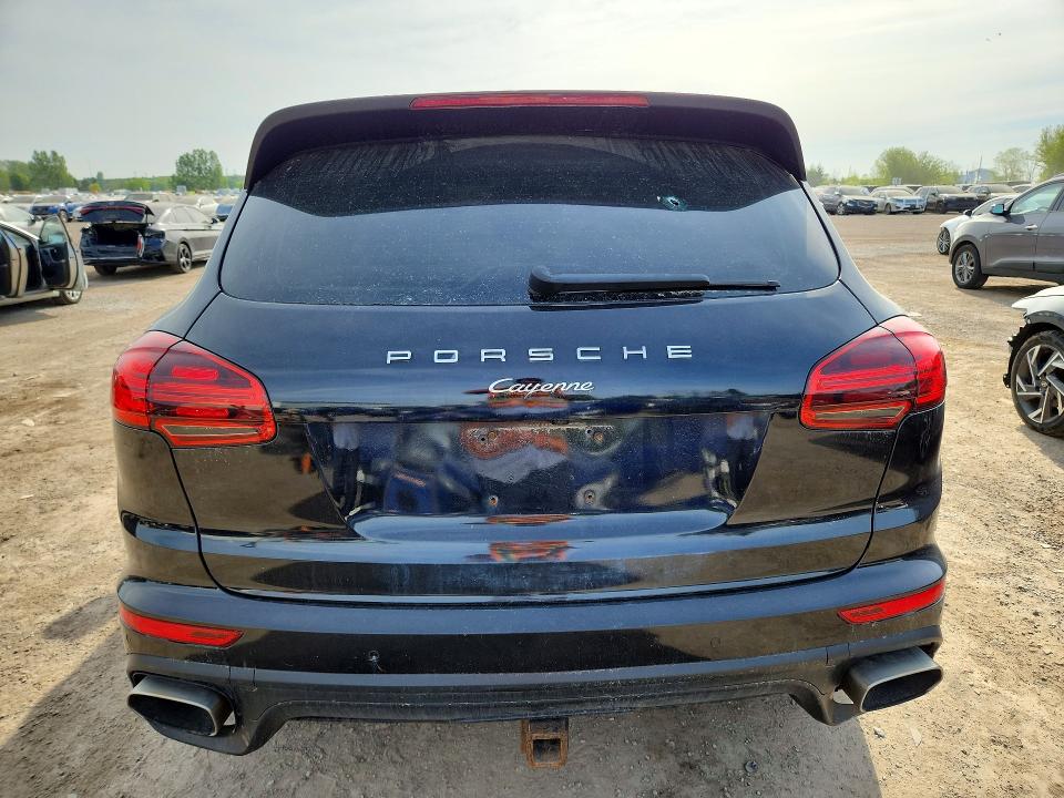 55273426 :رقم المزاد ، WP1AA2A29HKA90163 vin ، 2017 Porsche Cayenne مزاد بيع