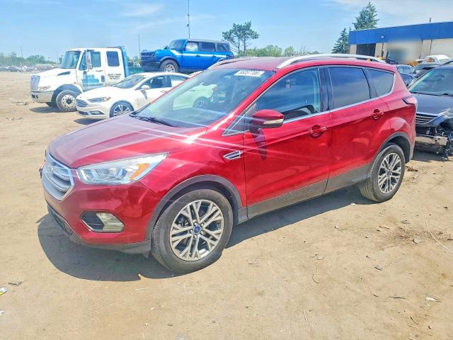 56057706 :رقم المزاد ، 1FMCU0JD7HUC62097 vin ، 2017 Ford Escape مزاد بيع