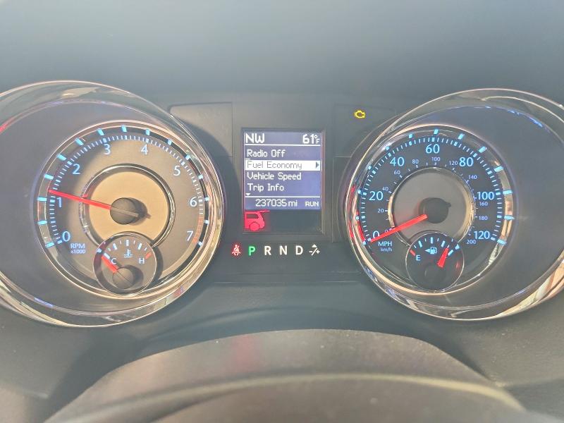 57736856 :رقم المزاد ، 2C4RC1BG5FR662881 vin ، 2015 Chrysler Town & Country مزاد بيع