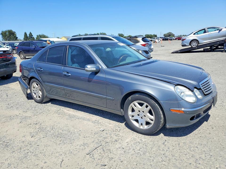 56717596 :رقم المزاد ، WDBUF26J55A783991 vin ، 2005 Mercedes-benz E مزاد بيع