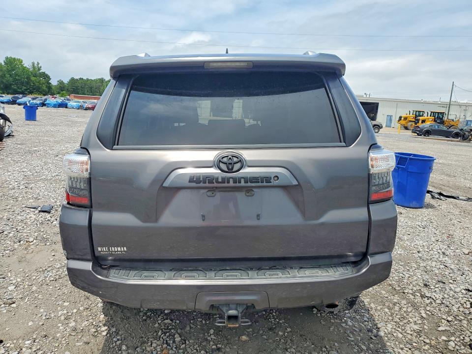 57527966 :رقم المزاد ، JTEBU5JRXJ5497310 vin ، 2018 Toyota 4runner مزاد بيع