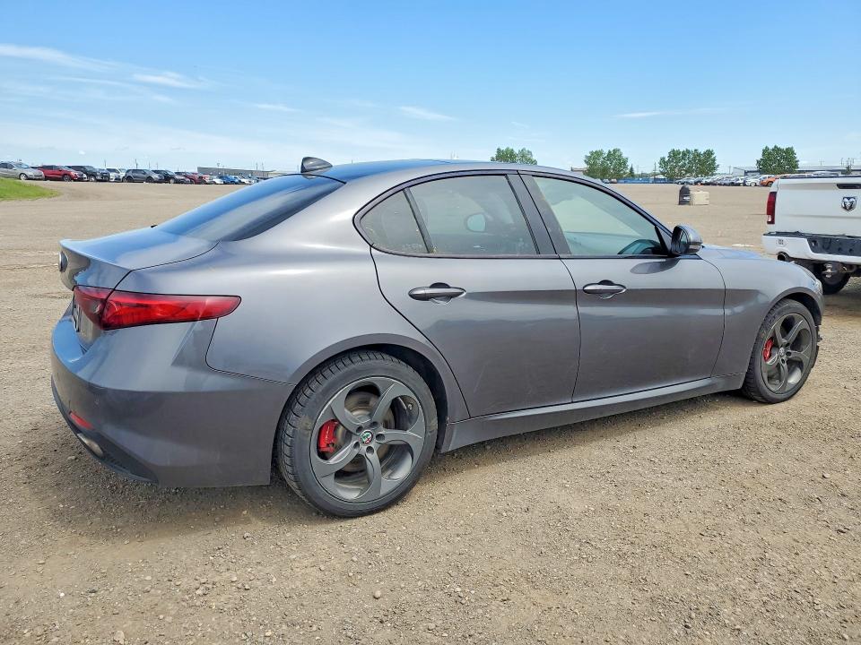 2017 Alfa Romeo Giulia მანქანა იყიდება აუქციონზე, vin: ZARFAEDN5H7534551, აუქციონის ნომერი: 58912276