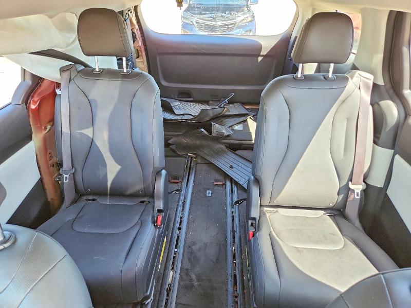 Продаж на аукціоні авто 2024 Kia Carnival, vin: KNDNB4H38R6329450, номер лоту: 55626156