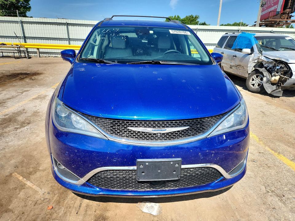 57039106 :رقم المزاد ، 2C4RC1EG0KR549457 vin ، 2019 Chrysler Pacifica مزاد بيع