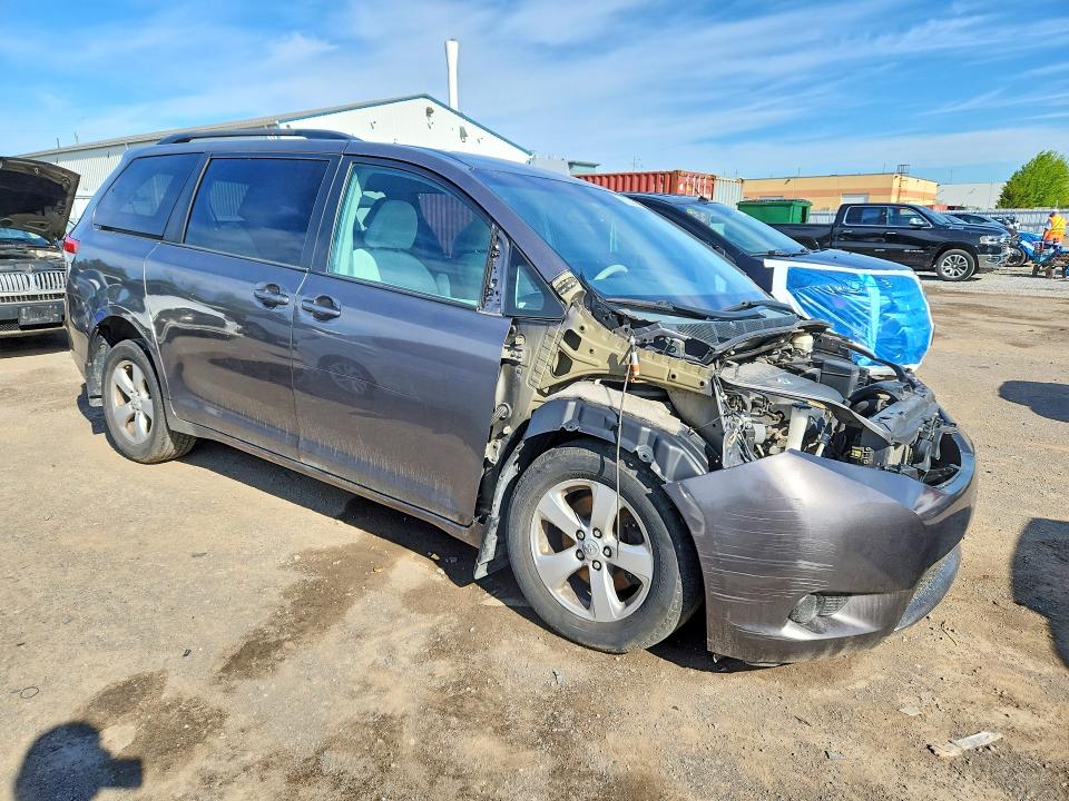 Продажа на аукционе авто 2014 Toyota Sienna, vin: 5TDKK3DC4ES409261, номер лота: 56524336