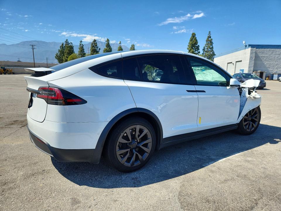 Продажа на аукционе авто 2022 Tesla Model X, vin: 7SAXCAE56NF362491, номер лота: 57375696