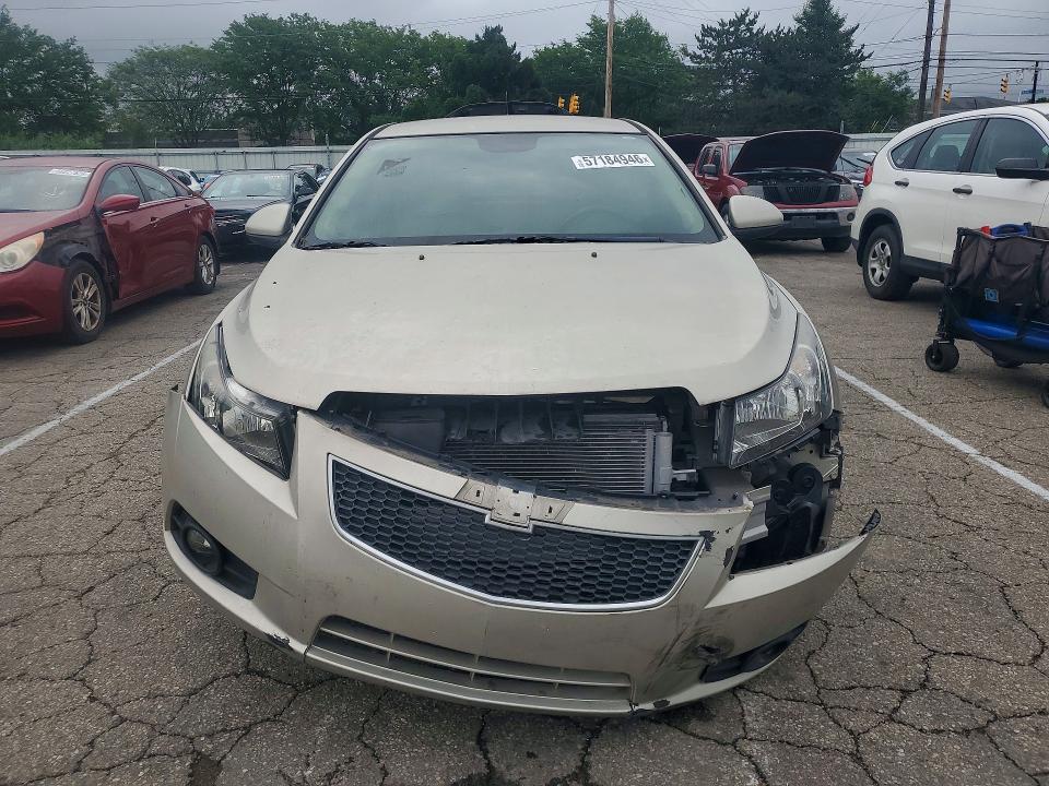 57184946 :رقم المزاد ، 1G1PE5SB3E7370491 vin ، 2014 Chevrolet Cruze مزاد بيع
