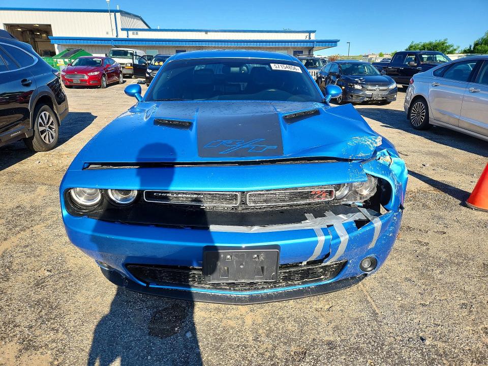 2015 Dodge Challenger მანქანა იყიდება აუქციონზე, vin: 2C3CDZBT5FH889013, აუქციონის ნომერი: 57154856