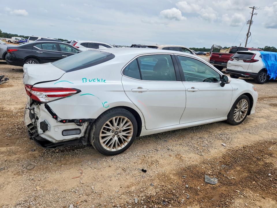 Продажа на аукционе авто 2018 Toyota Camry Hybrid, vin: 4T1B21HK8JU003961, номер лота: 55576896