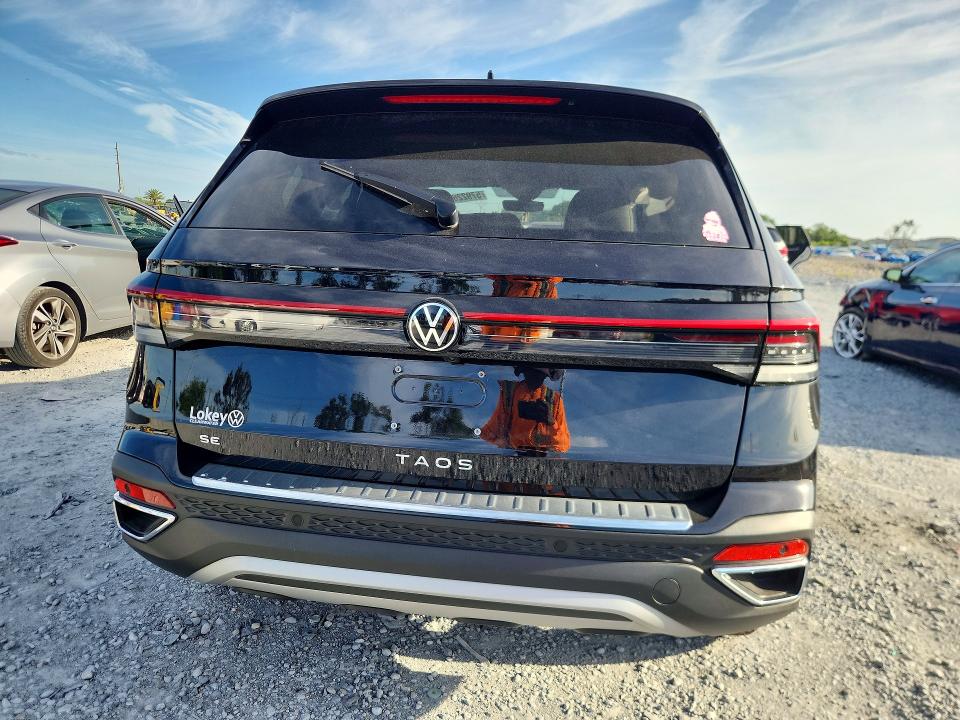 57922676 :رقم المزاد ، 3VVSC7B21SM055842 vin ، 2025 Volkswagen Taos مزاد بيع