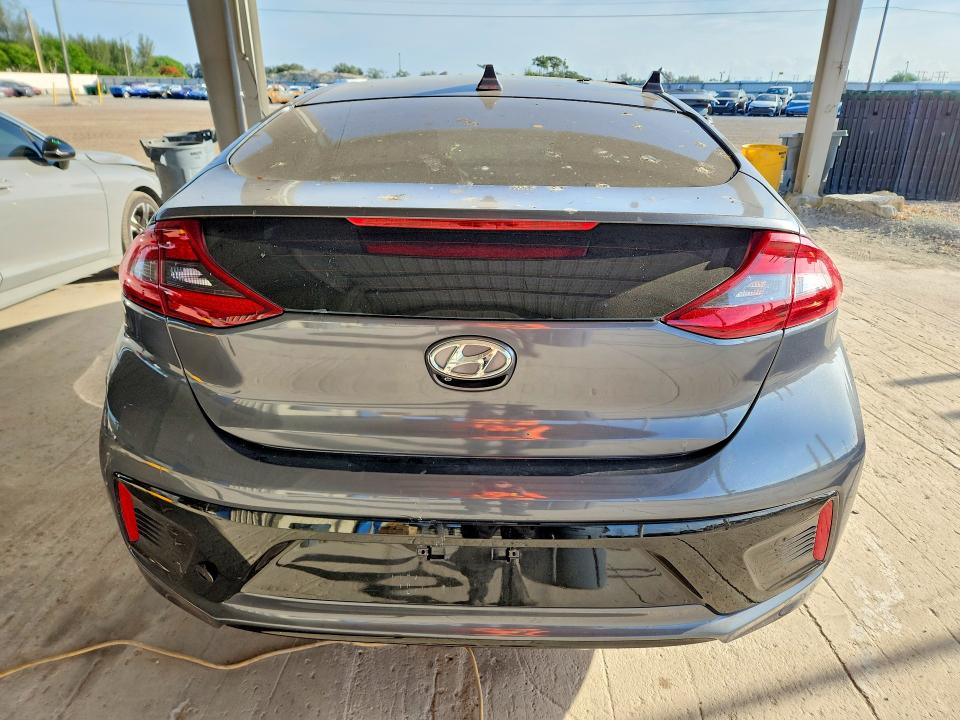 2017 Hyundai Ioniq მანქანა იყიდება აუქციონზე, vin: KMHC75LC9HU027970, აუქციონის ნომერი: 57299876
