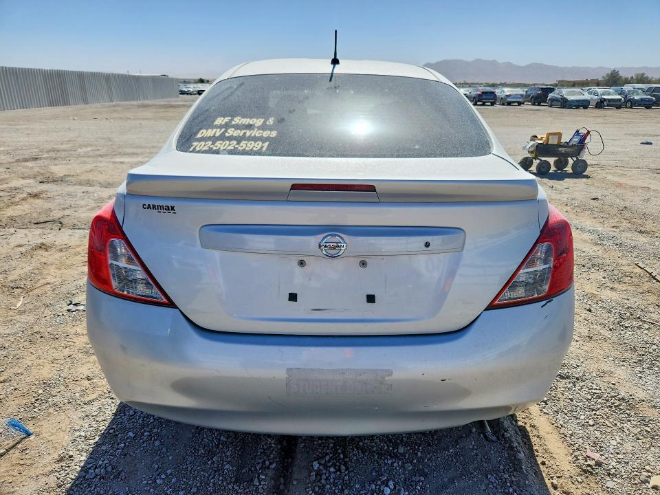 49180406 :رقم المزاد ، 3N1CN7AP2DL864062 vin ، 2013 Nissan Versa مزاد بيع