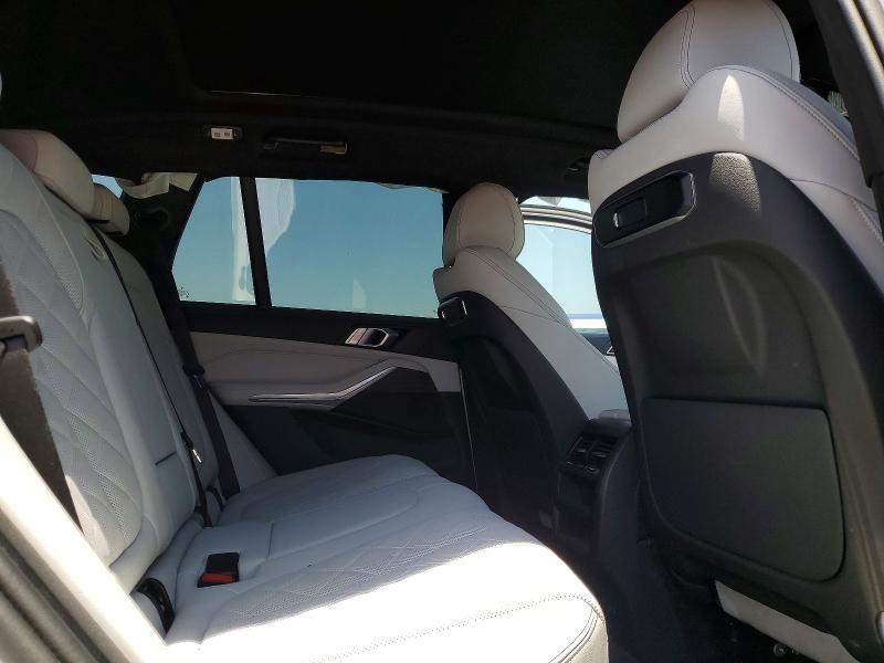 46678746 :رقم المزاد ، 5UX13EU09S9W51708 vin ، 2025 Bmw X5 مزاد بيع