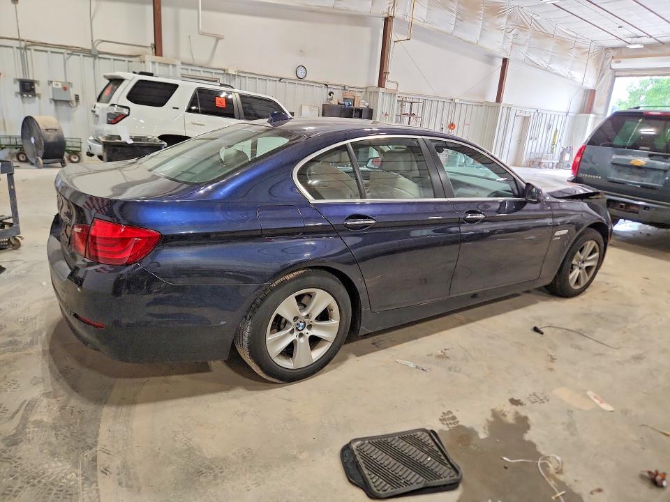Продаж на аукціоні авто 2012 Bmw 528, vin: WBAXH5C54CDW03913, номер лоту: 55638486