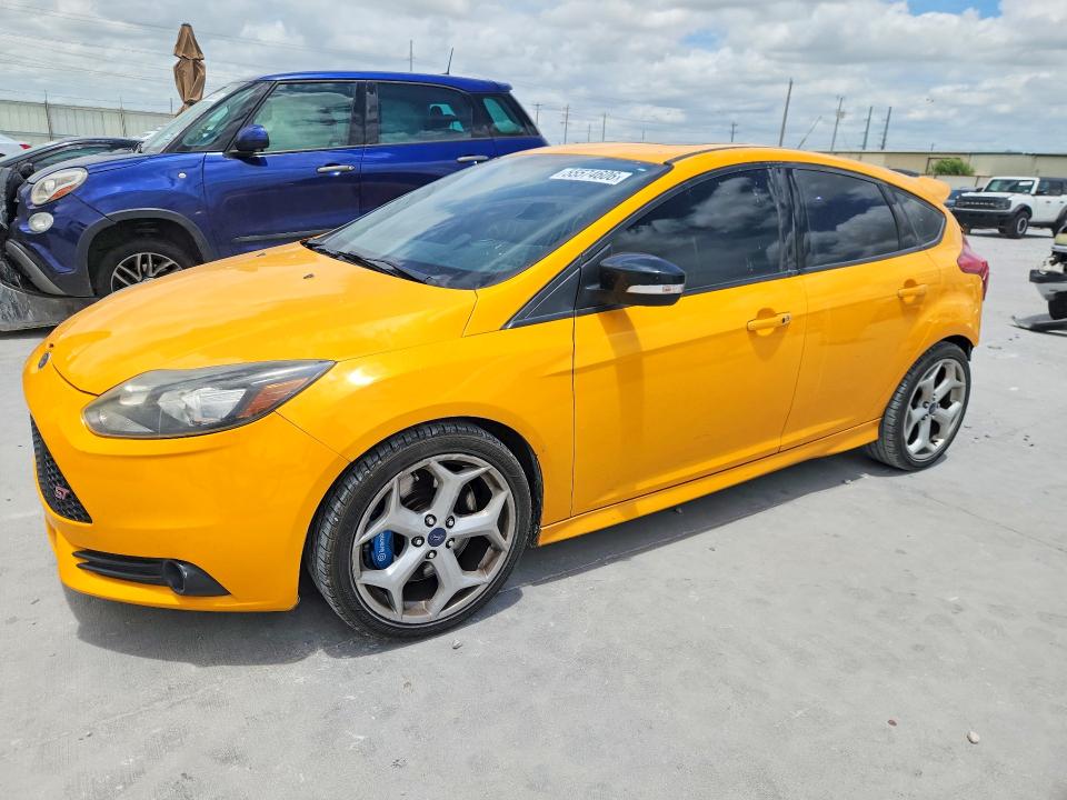 55574606 :رقم المزاد ، 1FADP3L9XEL212375 vin ، 2014 Ford Focus مزاد بيع