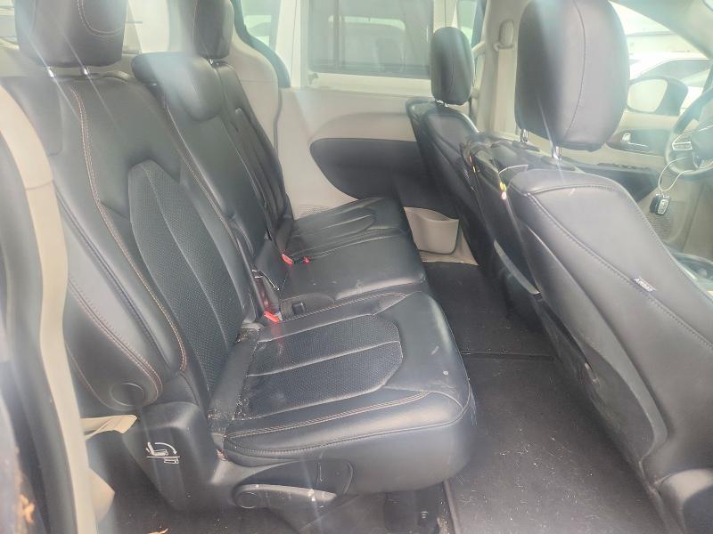 Продаж на аукціоні авто 2018 Chrysler Pacifica, vin: 2C4RC1EG0JR330304, номер лоту: 55815996