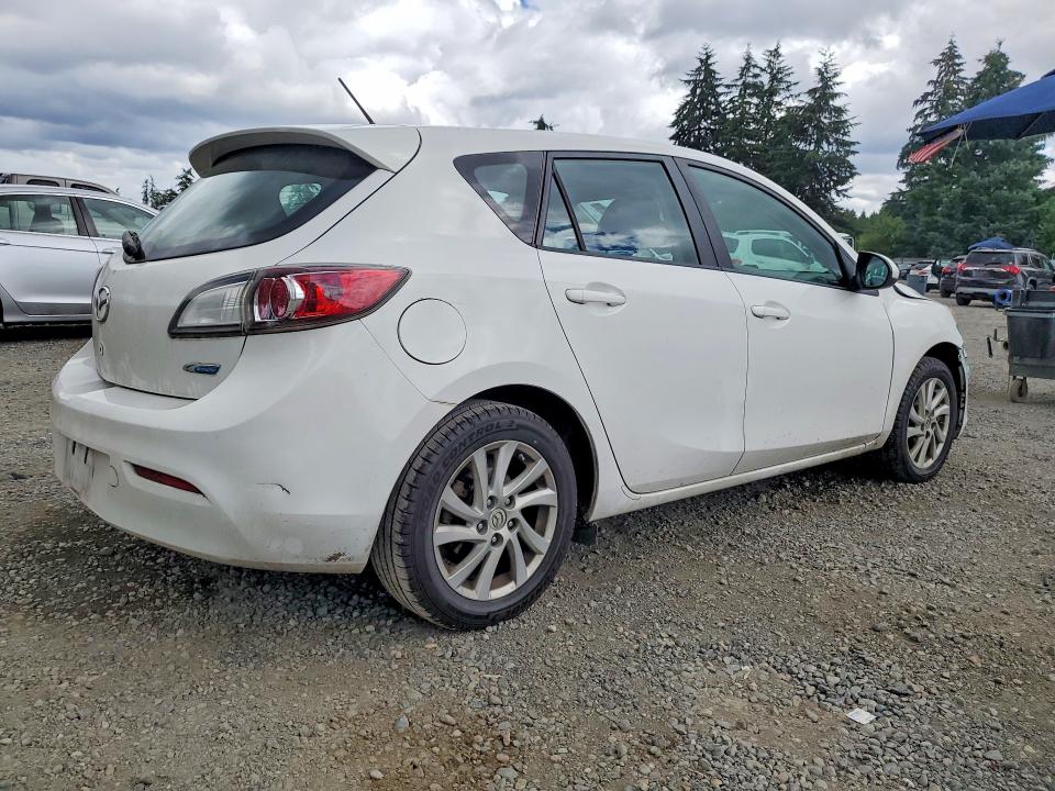58475356 :رقم المزاد ، JM1BL1L82C1572029 vin ، 2012 Mazda 3 مزاد بيع