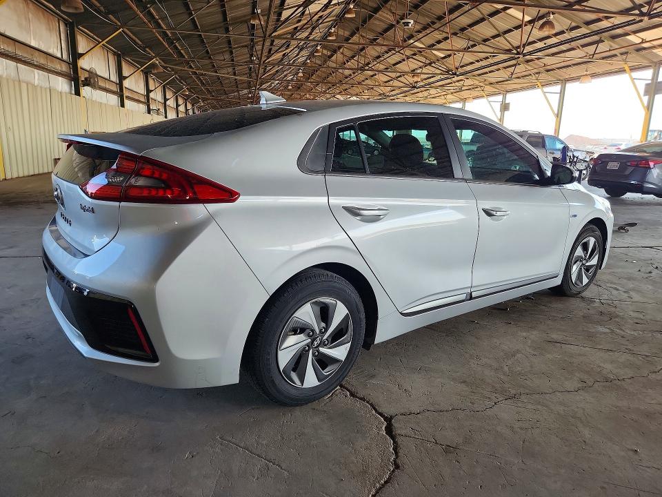 2017 Hyundai Ioniq მანქანა იყიდება აუქციონზე, vin: KMHC75LC0HU049047, აუქციონის ნომერი: 57598526