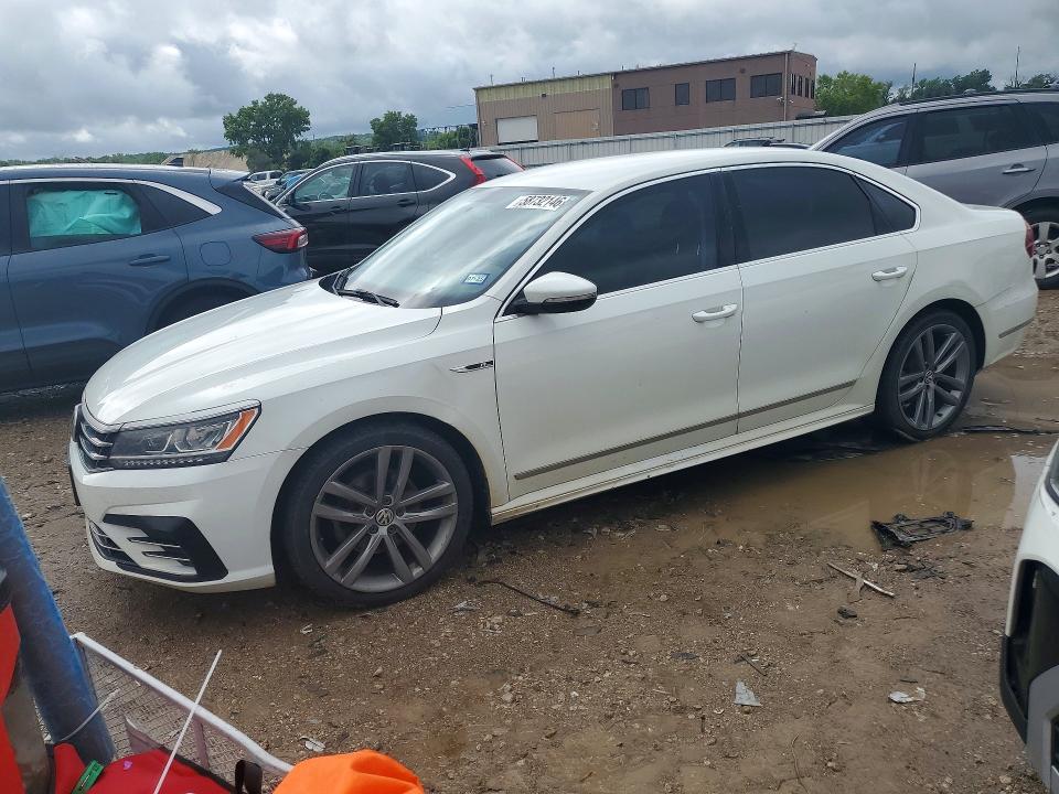 Auction sale of the 2017 Volkswagen Passat, vin: 1VWDT7A30HC017866, lot number: 58732146