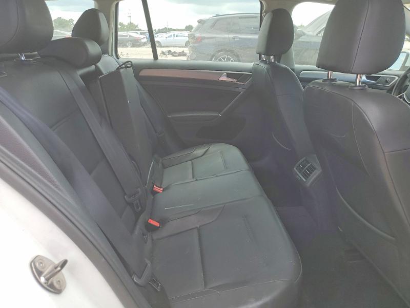 57376206 :رقم المزاد ، 3VWCA7AUXFM515658 vin ، 2015 Volkswagen Golf Sportwagen مزاد بيع