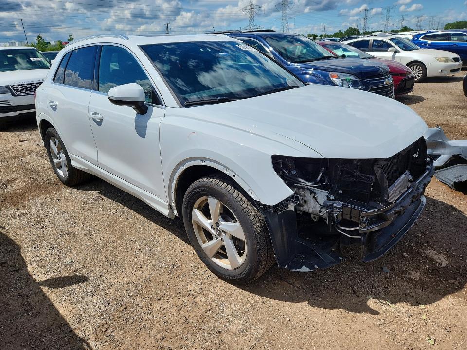 Продажа на аукционе авто 2019 Audi Q3, vin: WA1BECF32K1064044, номер лота: 58890056